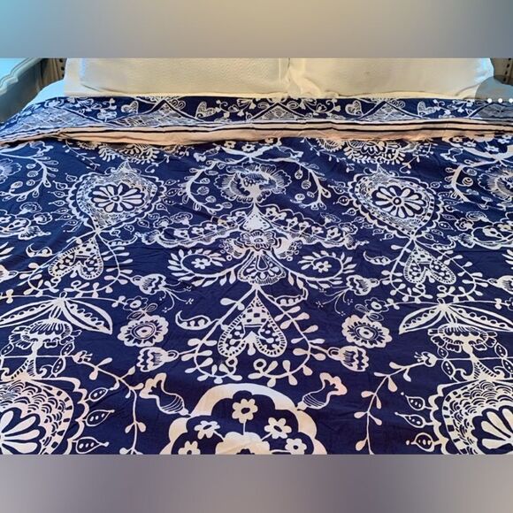 Pottery Barn Teen Ruffle Stripe Duvet Cover Blue White  Pottery barn dorm twin Natalia Royal navy white floral cotton stripe duvet cover
